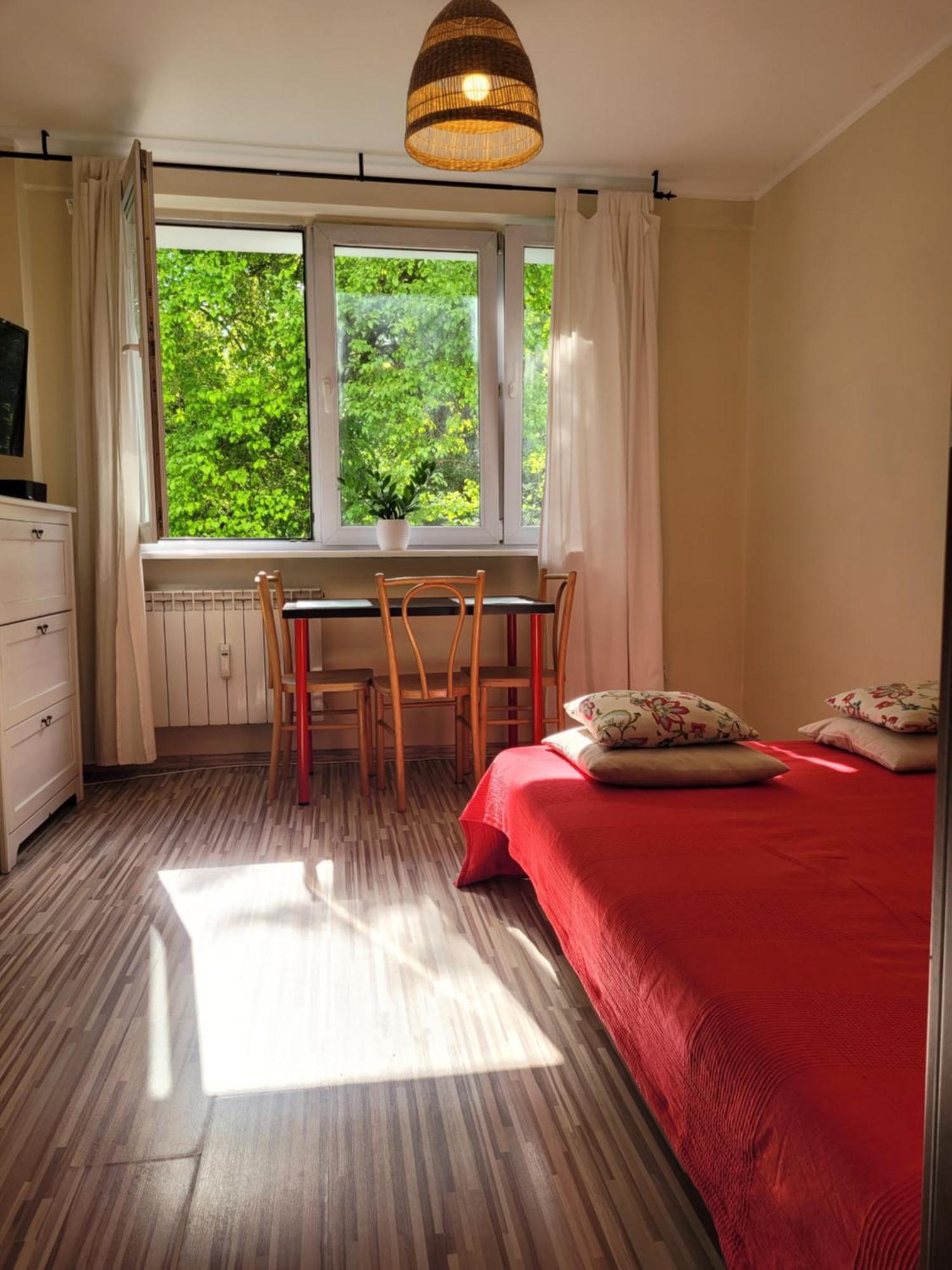 Sunny And Lovely Apartment. Near Chopin Airport! Варшава Экстерьер фото